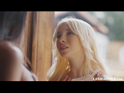 ❤️ Tjejen kommer hem några månader senare och slutar med att äta sin styvmors fitta. ❌ Fuckvideo at sv.fullsexmovs.ru ❌️